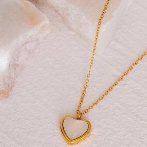 Sweetney Heart Pendant Necklace - White Heart